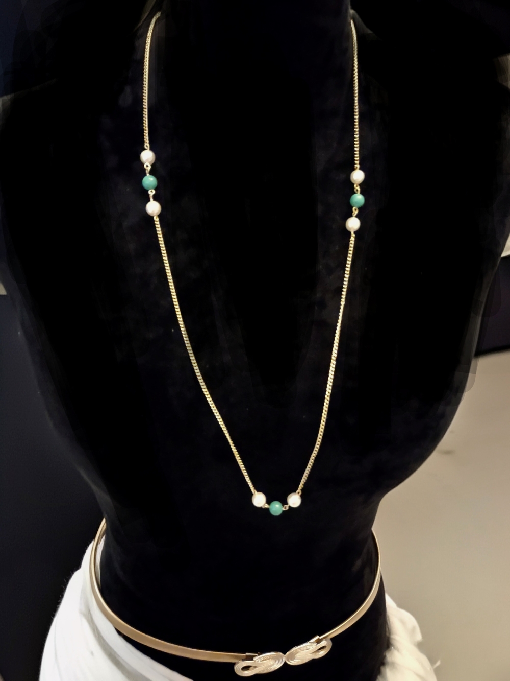 30" Gold Chain with Pearl & Green Stationed Beads Necklace - Picture 7 of 11
